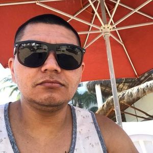 Meet your Posher, Agustin